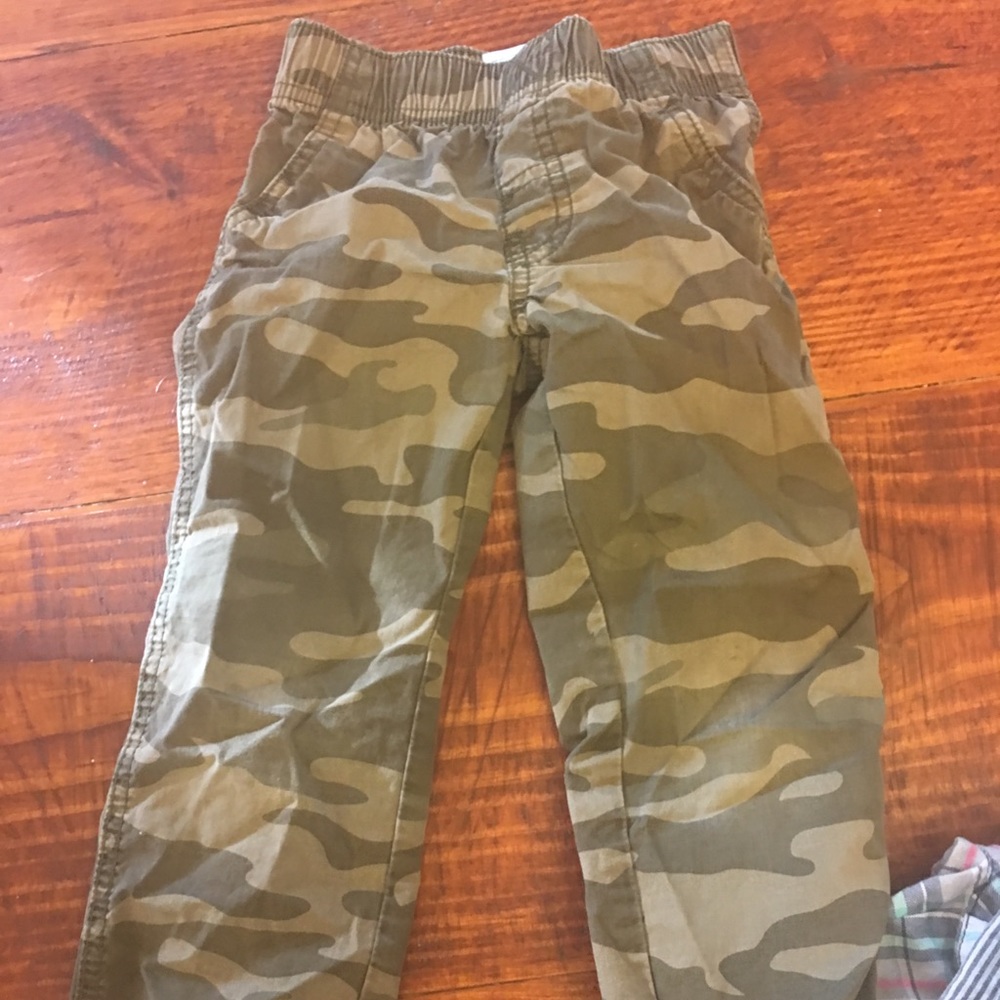 Boys carters camo jeans 3T